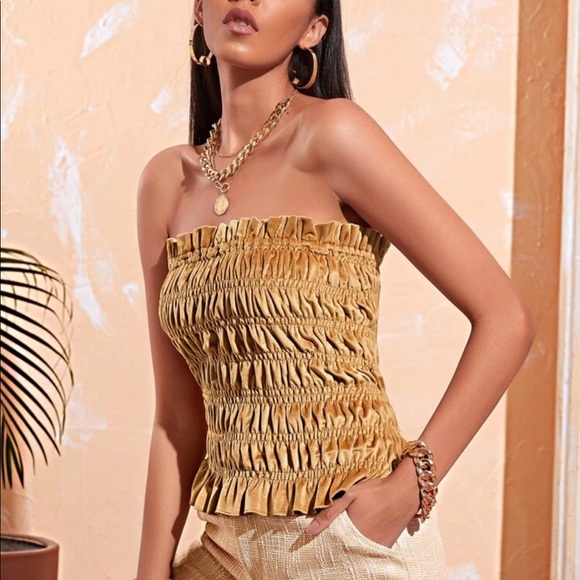 🌻 Gold Velvet Shirred Gathered Tube Top - Picture 3 of 7
